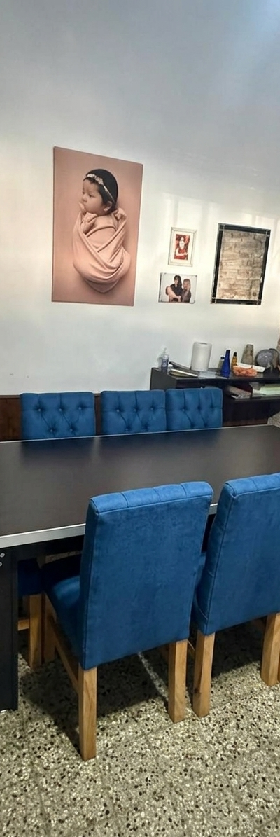 MESA Y 8 SILLAS CAPITONE - Muebles Olavarría Buenos Aires